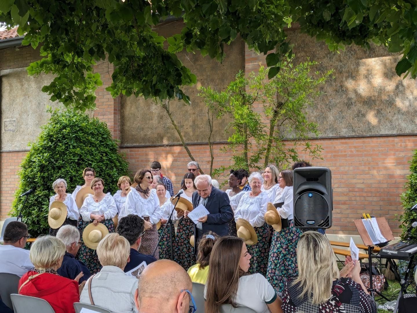 Foto del coro "I Milurdin ad Franculin"